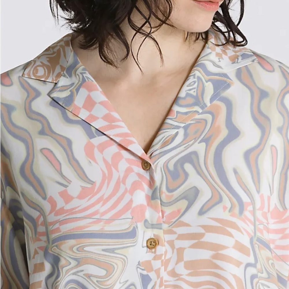 VANS sun baked
Ziggin Buttondown Top - Picture 3 of 7